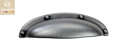 uchwyt- muszelka-Giusti-52306400B9-kolor-nikiel-stary